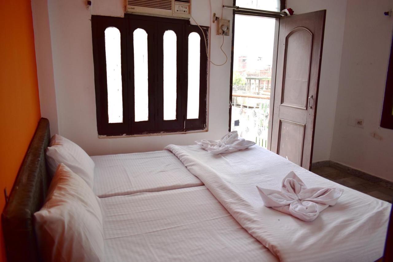 Sandhya Guest House Varanasi Near Ganga River Exteriör bild