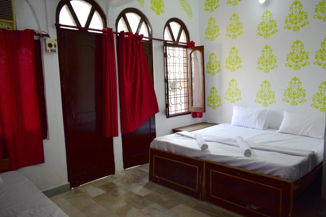 Sandhya Guest House Varanasi Near Ganga River Exteriör bild