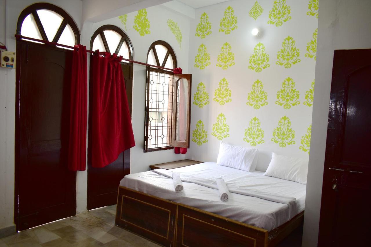 Sandhya Guest House Varanasi Near Ganga River Exteriör bild