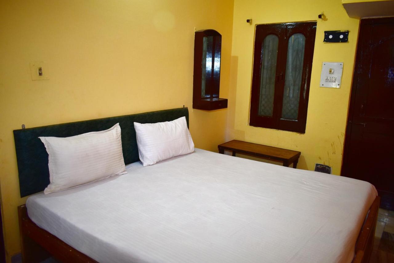 Sandhya Guest House Varanasi Near Ganga River Exteriör bild