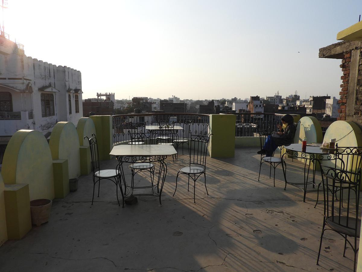 Sandhya Guest House Varanasi Near Ganga River Exteriör bild